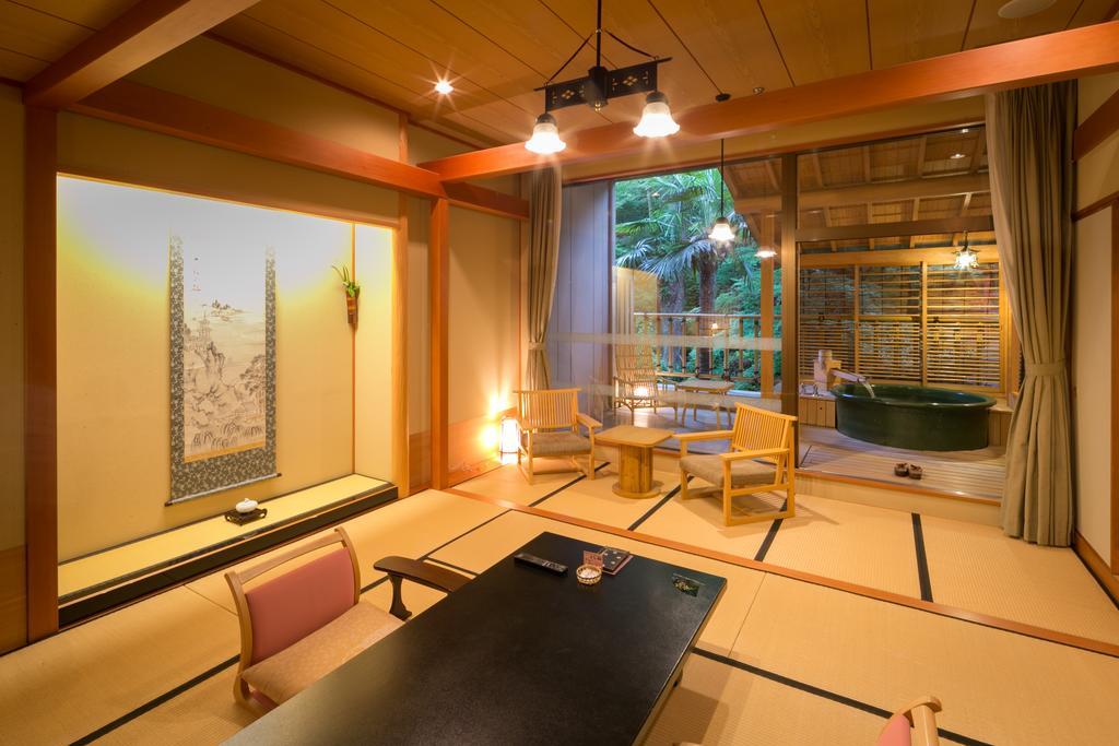 Iwakuni Kokusai Kanko Hotel Exteriör bild