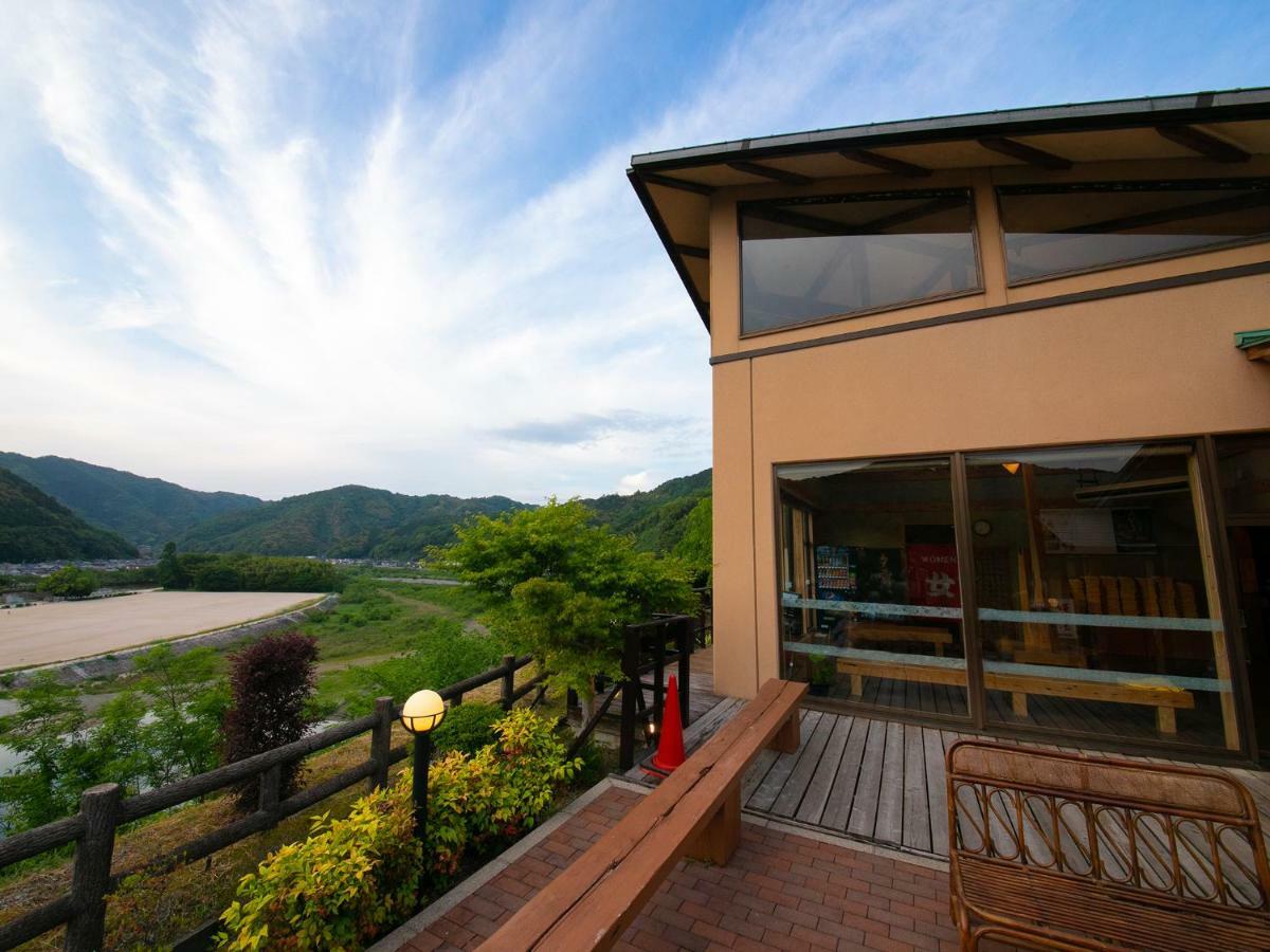 Iwakuni Kokusai Kanko Hotel Exteriör bild