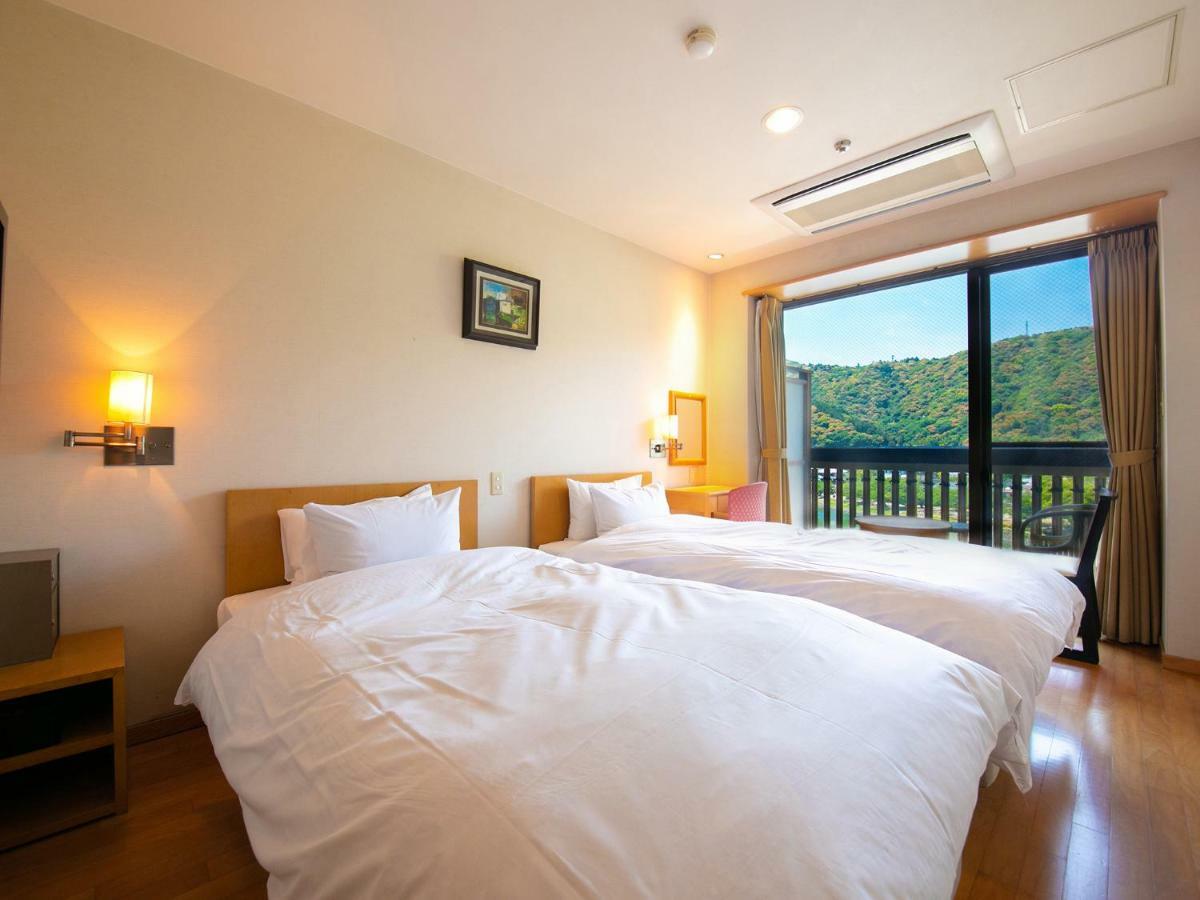 Iwakuni Kokusai Kanko Hotel Exteriör bild