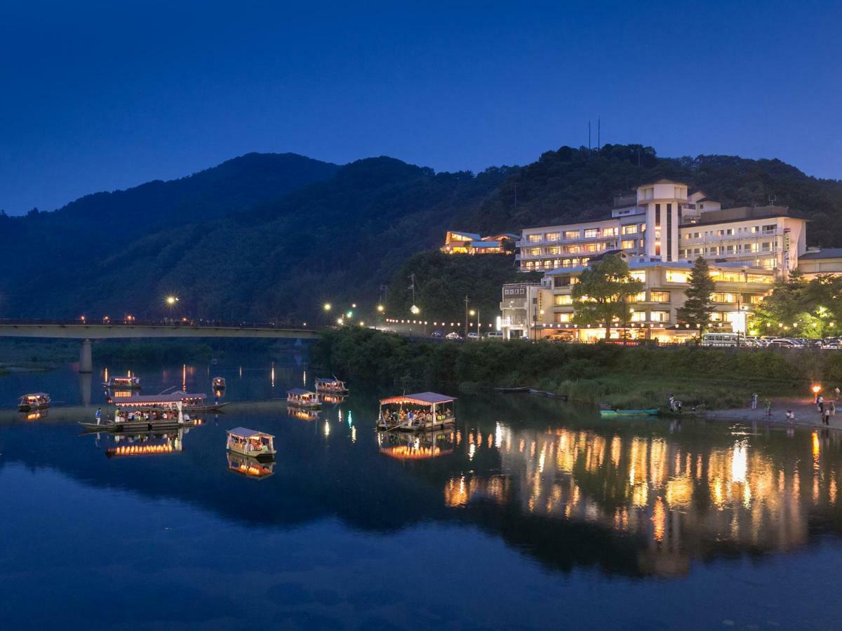 Iwakuni Kokusai Kanko Hotel Exteriör bild