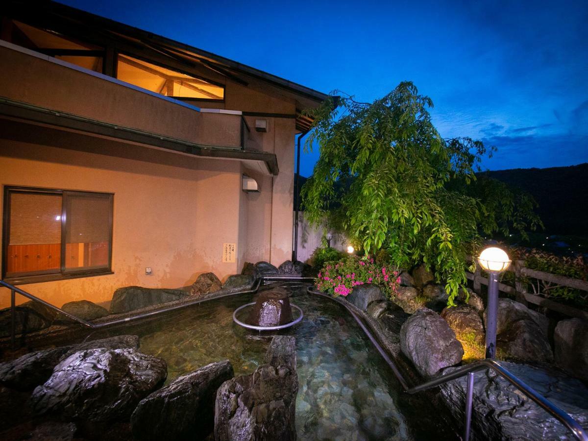 Iwakuni Kokusai Kanko Hotel Exteriör bild