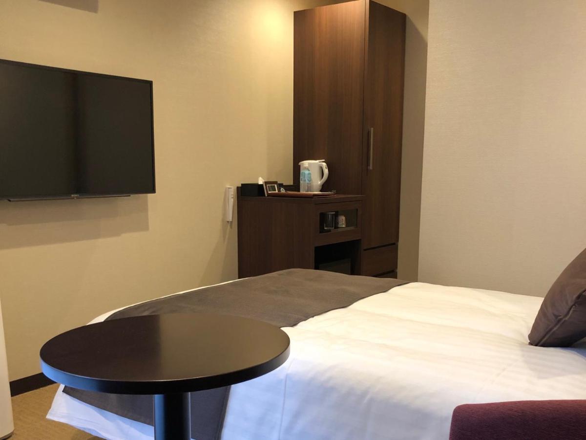 Iwakuni Kokusai Kanko Hotel Exteriör bild