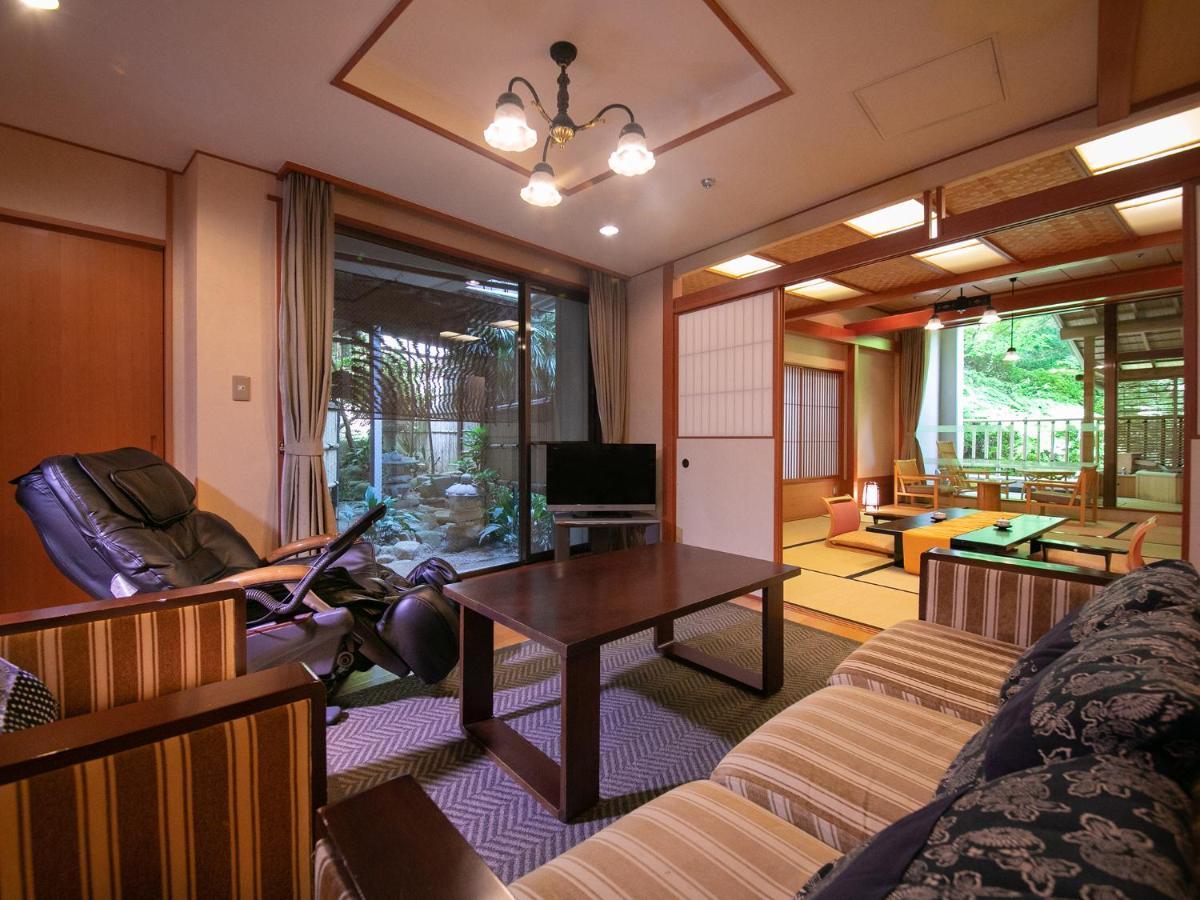 Iwakuni Kokusai Kanko Hotel Exteriör bild
