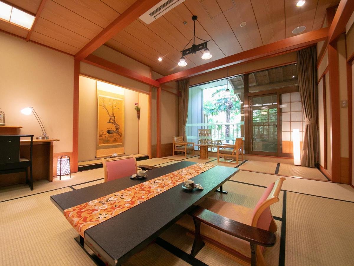 Iwakuni Kokusai Kanko Hotel Exteriör bild